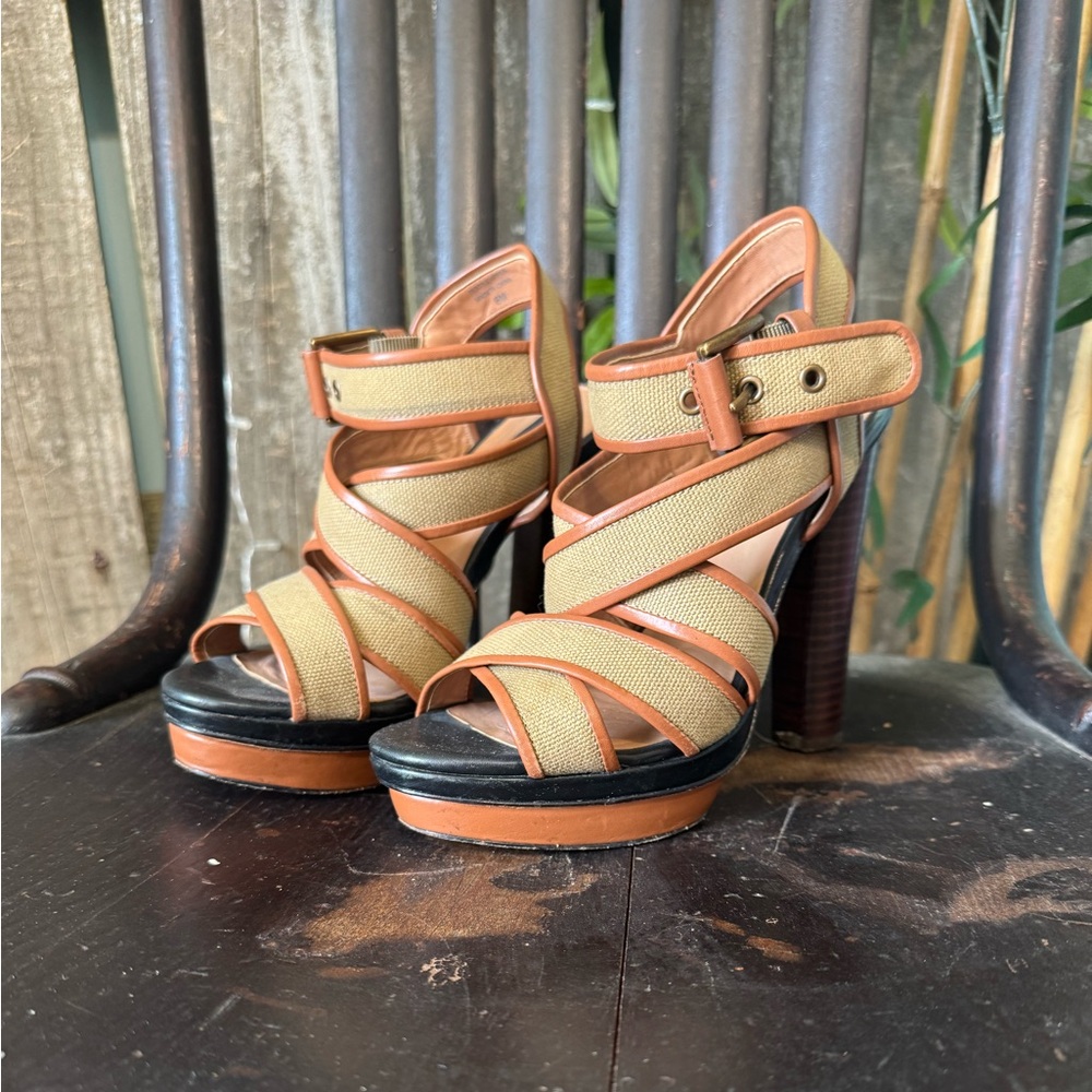 Women’s Ann Taylor Canvas Leather Platform Sandals- Size 6